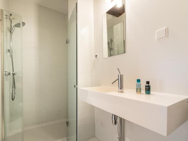 Classy Room 17th C Canalhouse : photo 4 de la chambre chambre double deluxe avec douche