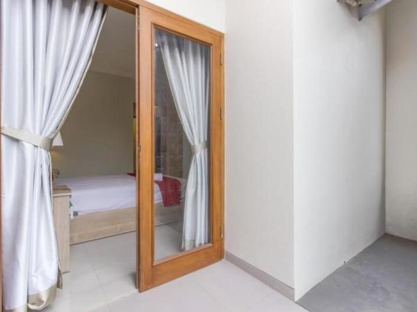 RedDoorz Premium near Ragunan Zoo 2 : photo 4 de la chambre room #408512212
