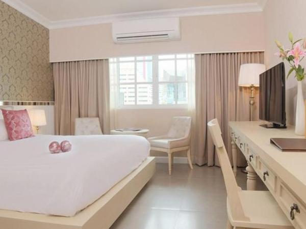 The Raya Surawong Bangkok : photo 2 de la chambre room #116272475