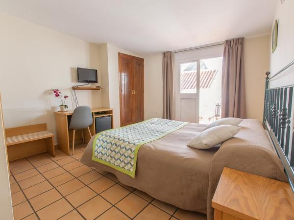 Hostal El Gallo : photo 1 de la chambre chambre double avec salle de bains privative