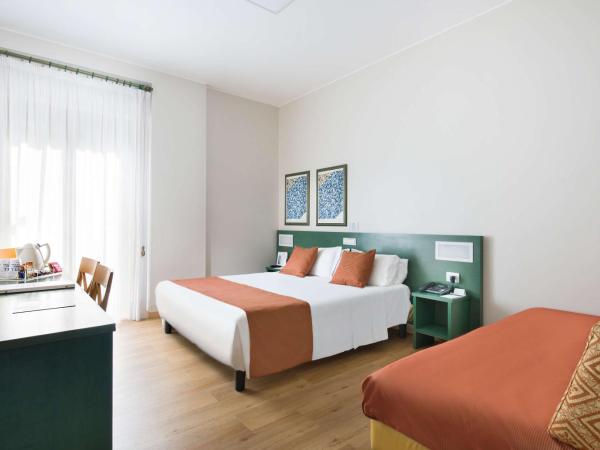 Best Western Hotel Mediterraneo : photo 3 de la chambre chambre triple standard avec lit queen-size et lit simple