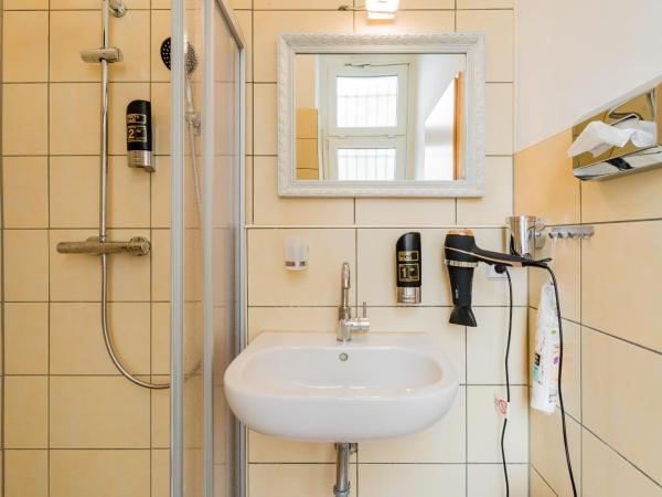 Parlamento Rooms : photo 5 de la chambre petite chambre double