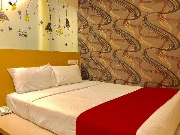 Eight Days Boutique Hotel - Mount Austin : photo 5 de la chambre chambre simple avec salle de bains