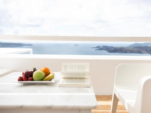 Lilium Hotel Santorini : photo 4 de la chambre chambre standard - vue sur caldeira