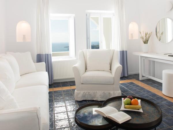 Lilium Hotel Santorini : photo 4 de la chambre suite avec vue sur caldera