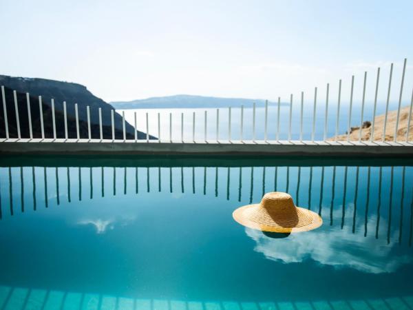 Lilium Hotel Santorini : photo 1 de la chambre suite lilium avec piscine privée