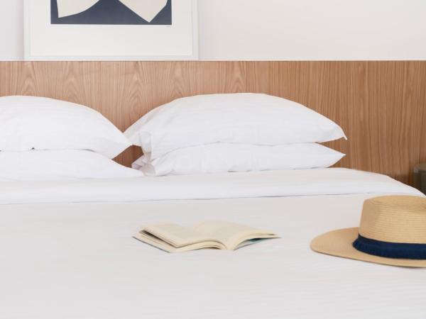 Lilium Hotel Santorini : photo 5 de la chambre suite lilium avec piscine privée