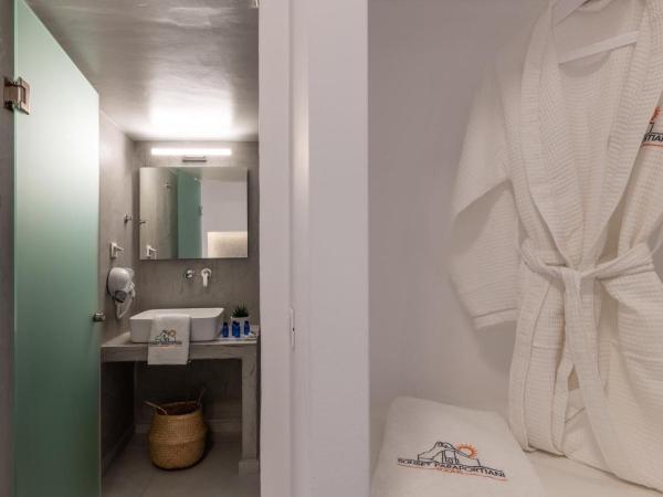 Sunset Paraportiani Rooms : photo 4 de la chambre chambre double