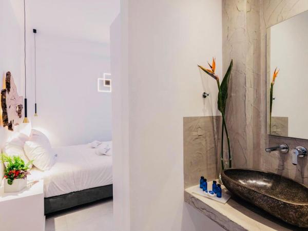 Sunset Paraportiani Rooms : photo 5 de la chambre chambre double avec vue