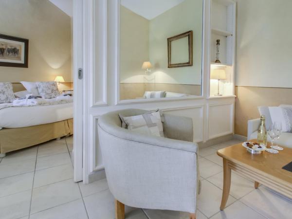 Hôtel L' Estelle en Camargue : photo 1 de la chambre suite junior