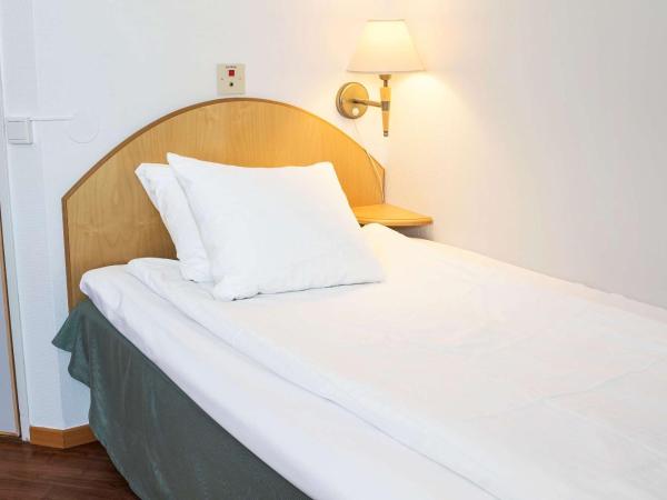 Best Western Eurostop Orebro : photo 9 de la chambre chambre triple standard avec lit simple - non-fumeurs