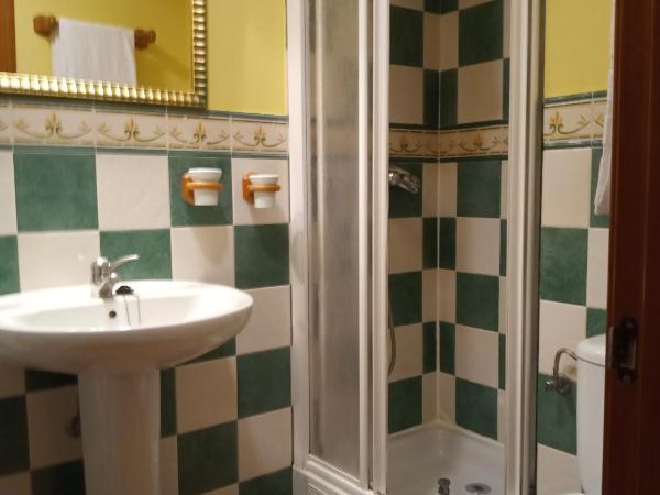 Pensión Begoña - centro ciudad : photo 4 de la chambre petite chambre double