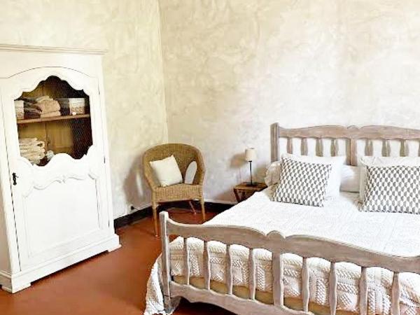 Bed & Breakfast Chambres d'hôtes COTTAGE BELLEVUE : photo 4 de la chambre chambre supérieure avec salle de bains commune