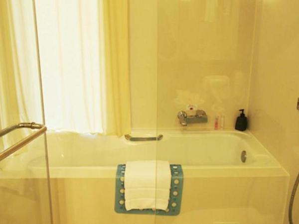 Ramada Plaza by Wyndham Bangkok Menam Riverside : photo 2 de la chambre room #17665027