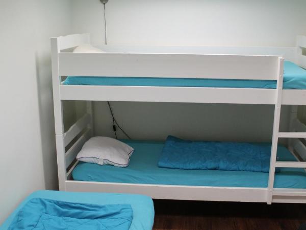 City Lodge Stockholm : photo 4 de la chambre chambre triple avec salle de bains commune