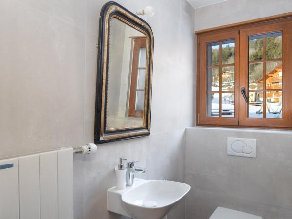 Petit Paradis : photo 2 de la chambre chambre double avec salle de bains commune