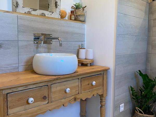 le pool house : photo 7 de la chambre chambre double - vue sur piscine