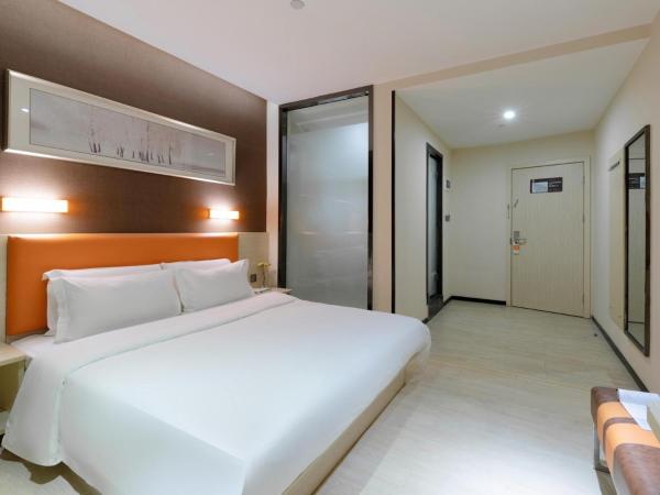 7Days Premium Shenzhen Airport T3 Terminal Branch : photo 6 de la chambre chambre lit queen-size premium
