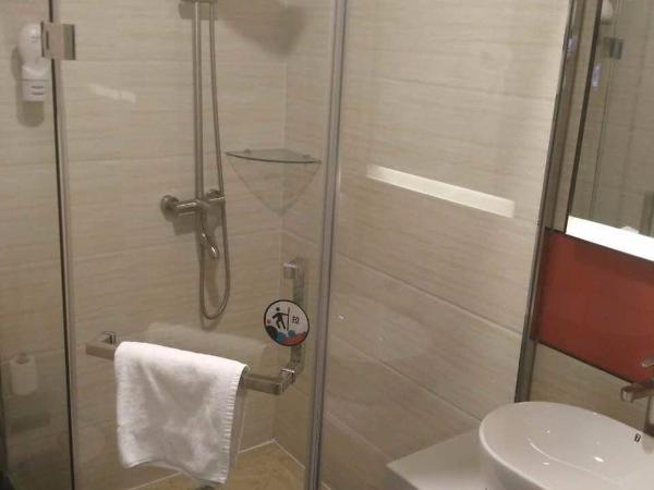 7Days Premium Xi'an Railway Station Central Plaza Airport Bus Branch : photo 2 de la chambre chambre prestige