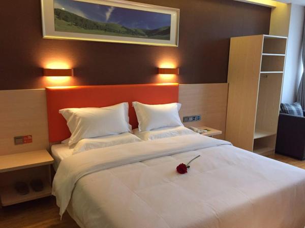 7Days Premium Chongqing Liangjiang New District Yufu Industrial Park Yuzui Branch : photo 2 de la chambre chambre supérieure lit queen-size