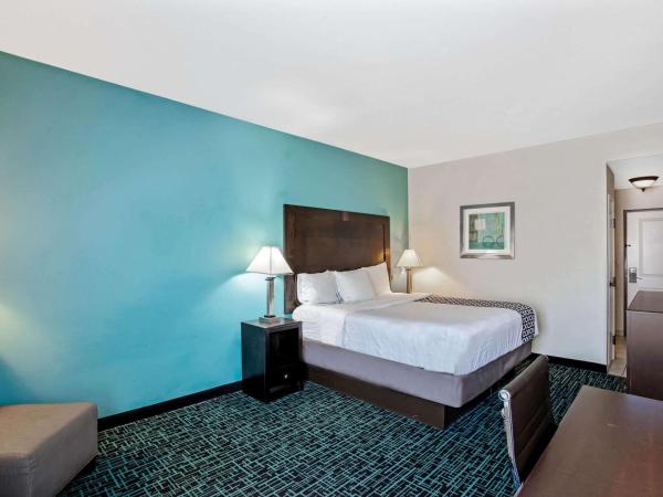 La Quinta by Wyndham PCB Pier Park area : photo 3 de la chambre chambre lit king-size deluxe