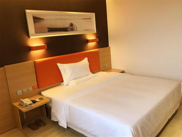 7Days Premium Chengdu East Railway Station Subway Station Branch : photo 3 de la chambre hébergement 111