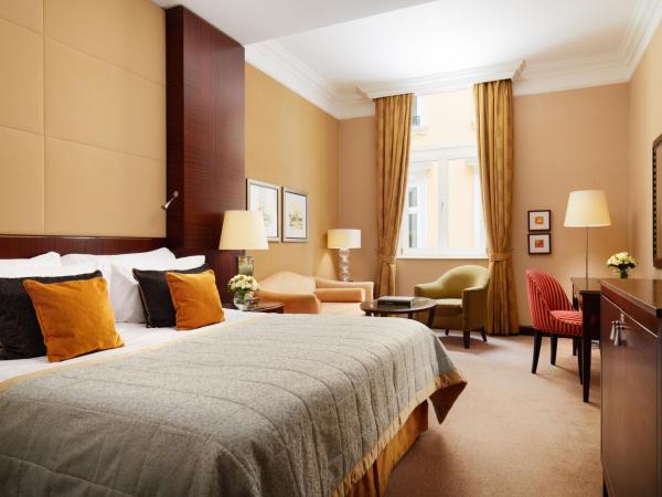 Corinthia Budapest : photo 3 de la chambre chambre exécutive avec accès au spa royal et au club exécutif