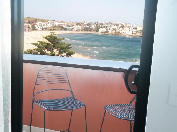 Bondi 38 Serviced Apartments : photo 2 de la chambre appartement 2 chambres avec balcon – vue sur océan