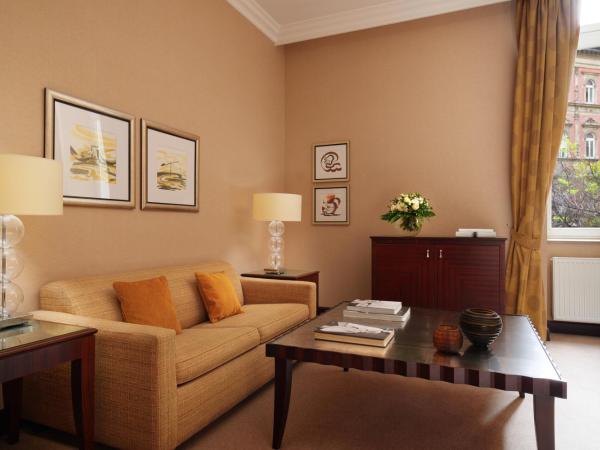 Corinthia Budapest : photo 2 de la chambre suite deluxe avec accès au spa royal et au salon exécutif