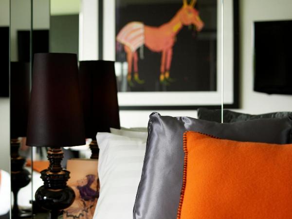 Art Series - The Cullen : photo 9 de la chambre suite studio