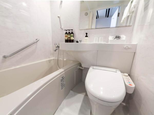 Dotonbori Hotel : photo 3 de la chambre chambre double avec petit lit double