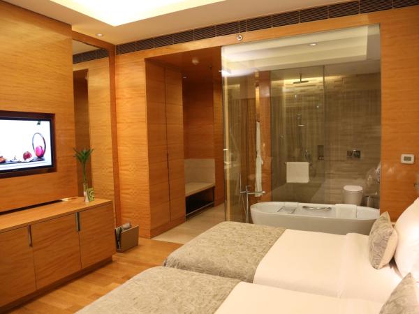 Taj City Centre Gurugram : photo 6 de la chambre superior room twin bed with upgrade to deluxe room (subject to avl),10% discount on food & soft beverages