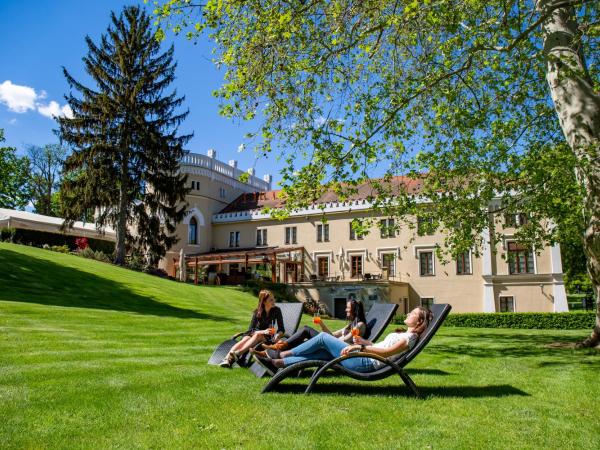 Chateau St. Havel - Wellness Hotel : photo 5 de la chambre wellness package - deluxe double room