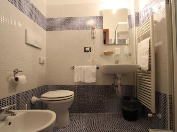 Hotel Demo' : photo 4 de la chambre chambre quadruple