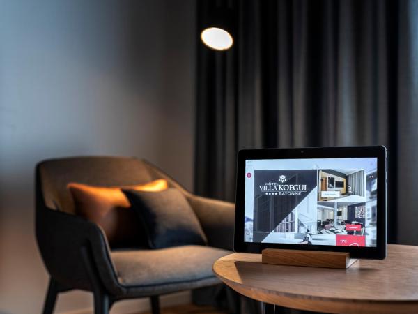 Hôtel Villa KOEGUI Bayonne : photo 7 de la chambre suite