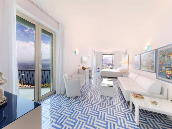 Hotel Bristol : photo 1 de la chambre chambre supérieure lit queen-size