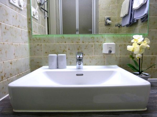 Hotel Wurms : photo 5 de la chambre chambre double