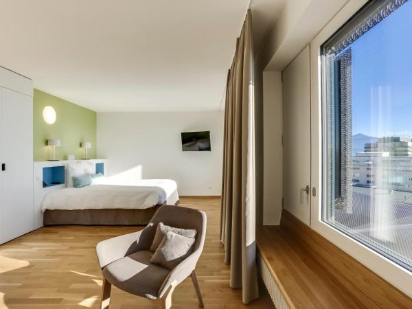 Hôtel des Patients : photo 4 de la chambre chambre double avec lit king-size