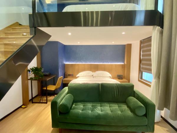 Memory Garden House : photo 5 de la chambre superior duplex suite with garden view