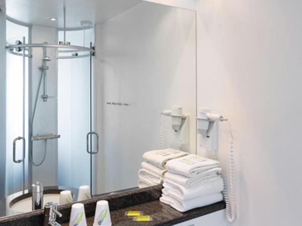 Wakeup Copenhagen - Carsten Niebuhrs Gade : photo 6 de la chambre room #17480544