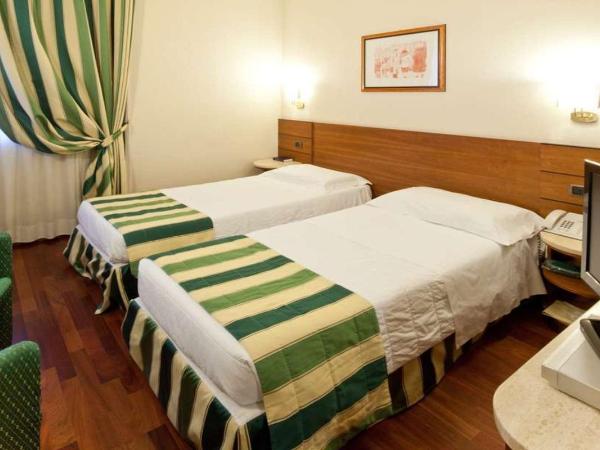 Hotel Mirage Sure Hotel Collection by Best Western : photo 1 de la chambre chambre double avec 2 lits simples