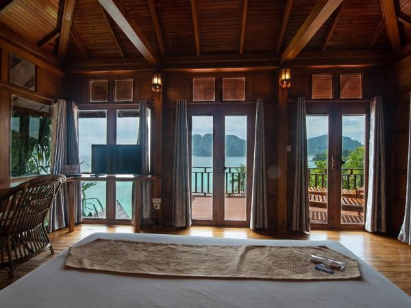 Phi Phi The Beach Resort : photo 7 de la chambre grande villa deluxe avec transfert gratuit pour la jetée de tonsai - vue sur mer