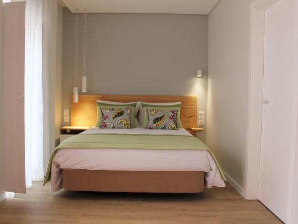 Cardeal Suites & Apartments : photo 2 de la chambre studio avec vue sur jardin
