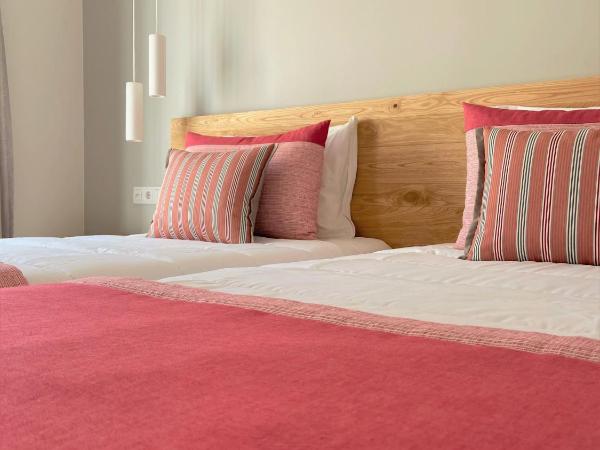 Cardeal Suites & Apartments : photo 4 de la chambre appartement avec balcon