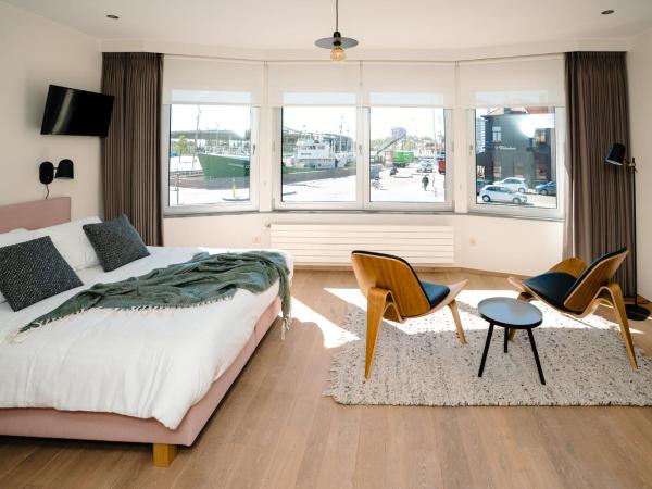 Hotel du Bassin : photo 1 de la chambre studio avec terrasse