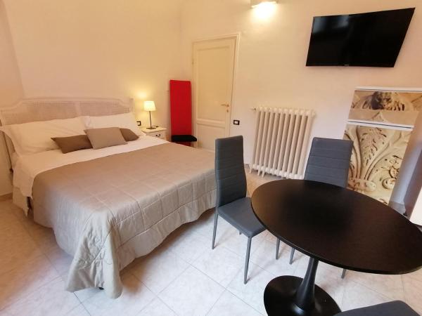 Leone X Guest House : photo 6 de la chambre studio