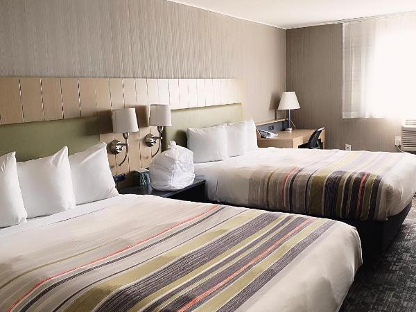 Country Inn & Suites by Radisson, Delta Park North Portland : photo 8 de la chambre chambre avec 2 grands lits queen-size