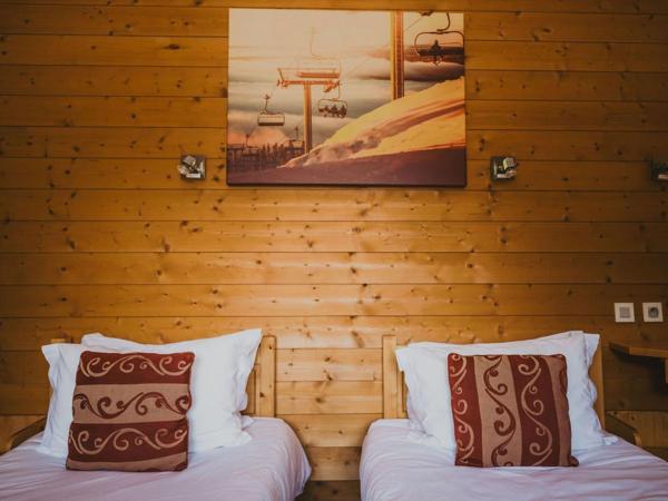 Hôtel Les Grangettes : photo 5 de la chambre chambre double ou lits jumeaux standard