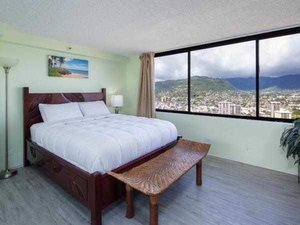 2 Bedroom Penthouse w/Ocean Views : photo 8 de la chambre penthouse