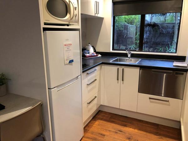 Commodore Motel : photo 10 de la chambre appartement 1 chambre